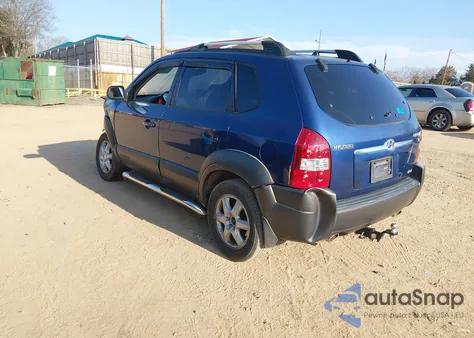 2005 Hyundai Tucson Gls/Lx from USA, damaged, VIN KM8JN72D65U228479